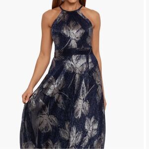 Betsy & Adam Metallic Sleeveless Gown